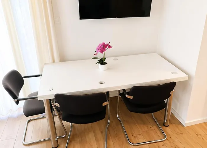 Budget Friendly Private With Garden